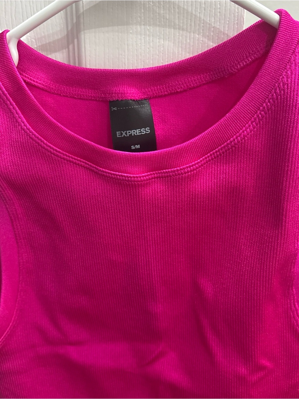 Express Fuchsia Ribbed Tank Top - Picture 2 of 3